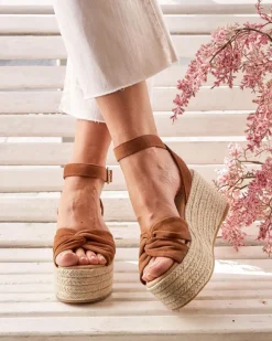 Polin et moi Sandalia Plataforma Yasemin